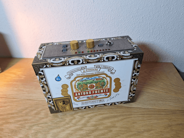 Arturo Fuente Cigar Box Guitar Amplifier