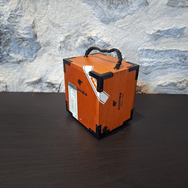 Cohiba Cigar Box Guitar Amplifier